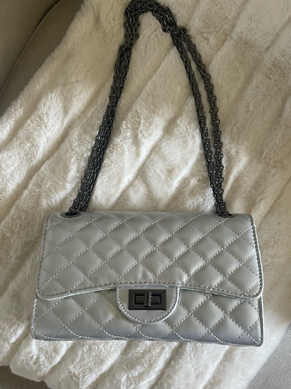 Quilted Silver Chain Shoulder/Crossbody Bag